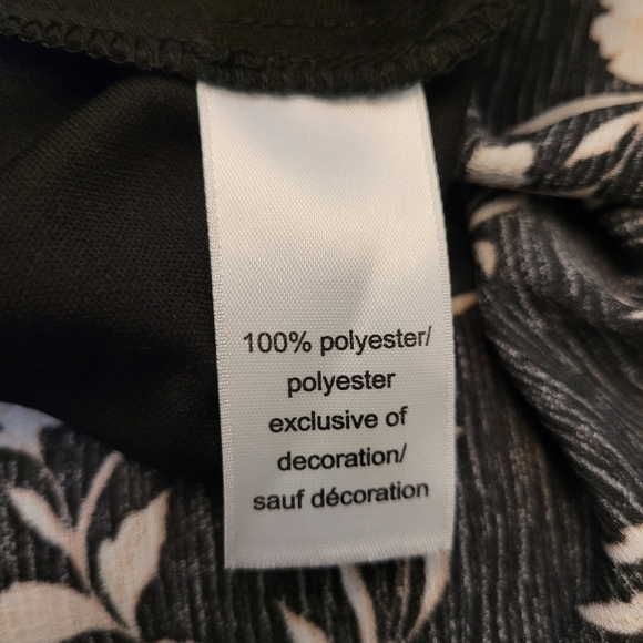 Maurices small boho bell sleeve midi dress v-neck floral tie back. - Picture 16 of 16